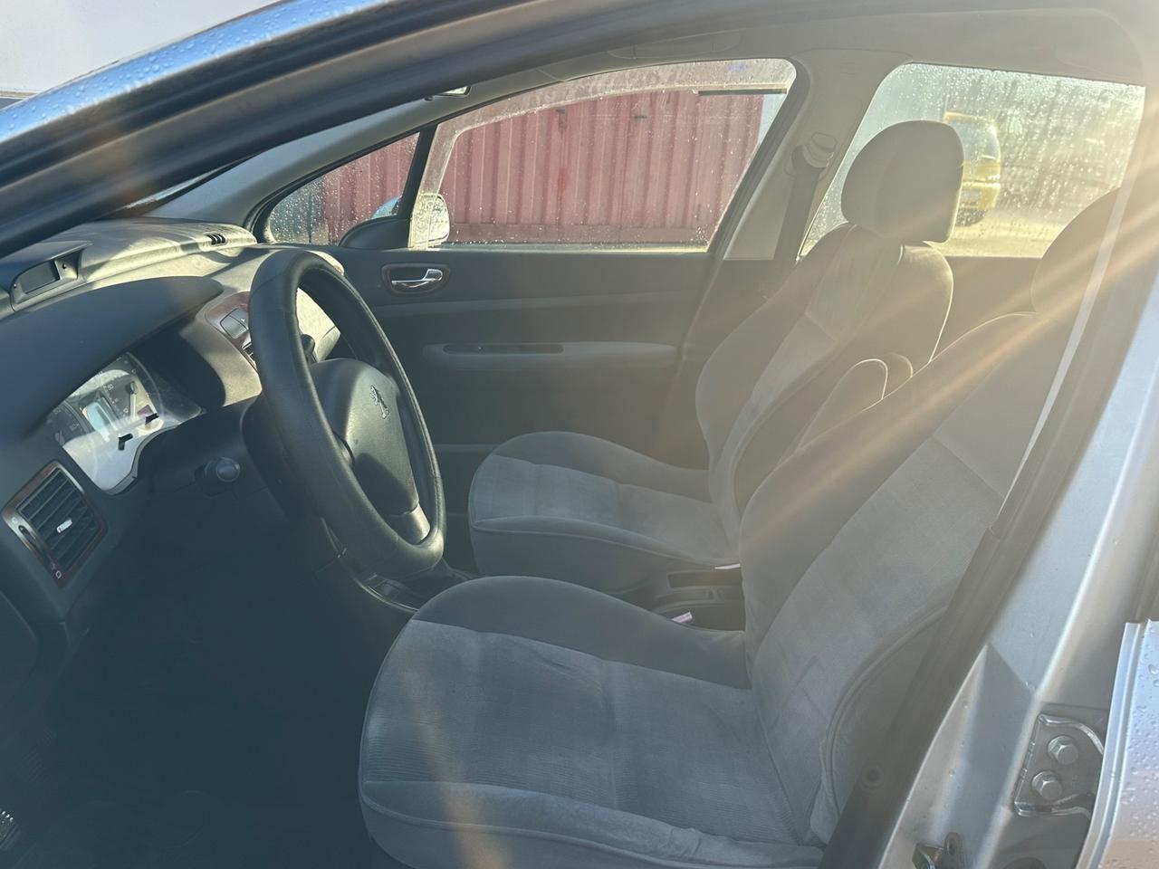 Peugeot 307 1.6 16V 5p. XT