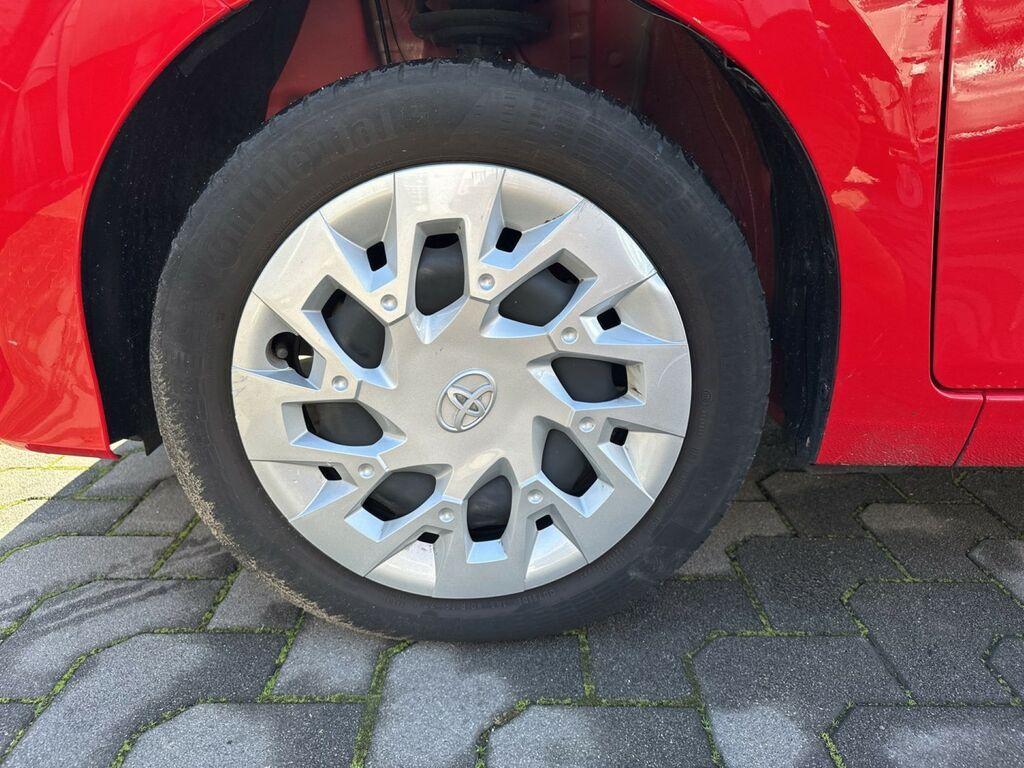 Toyota Aygo 5 Porte 1.0 VVT-i x-play