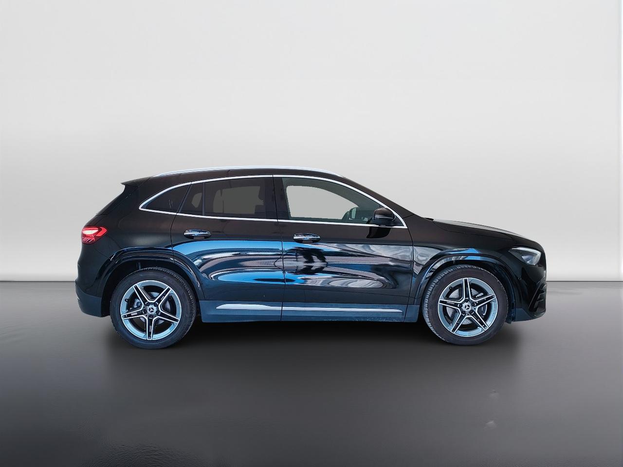 Mercedes-Benz GLA-H247 2023 - GLA 200 d AMG Line Premium auto