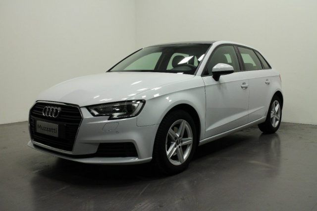 AUDI A3 SPB 2.0 TDI S TRONIC BUSINESS