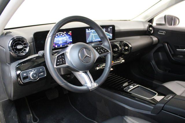 MERCEDES-BENZ A 180 d Auto Advanced Navi