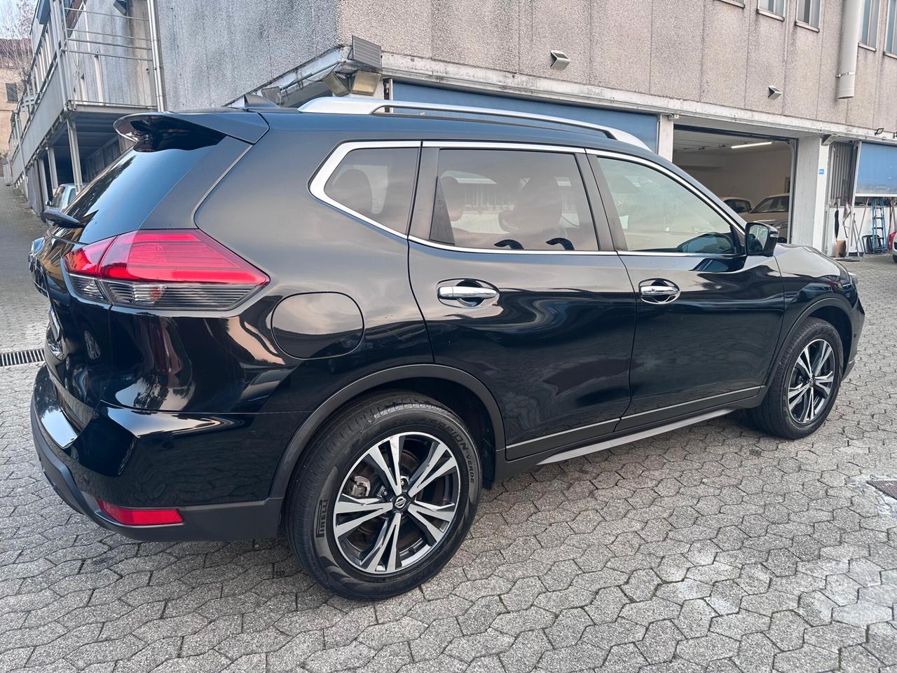 Nissan X-Trail dCi 150 2WD N-Connecta