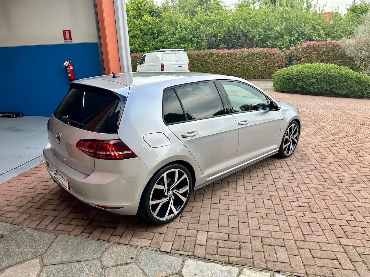 Volkswagen Golf GTD 2.0 TDI DSG