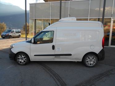 FIAT DOBLO' FURGONE ISOTERMICO CON GRUPPO FRIGORIFERO STRADA E RETE 1. 6 dci