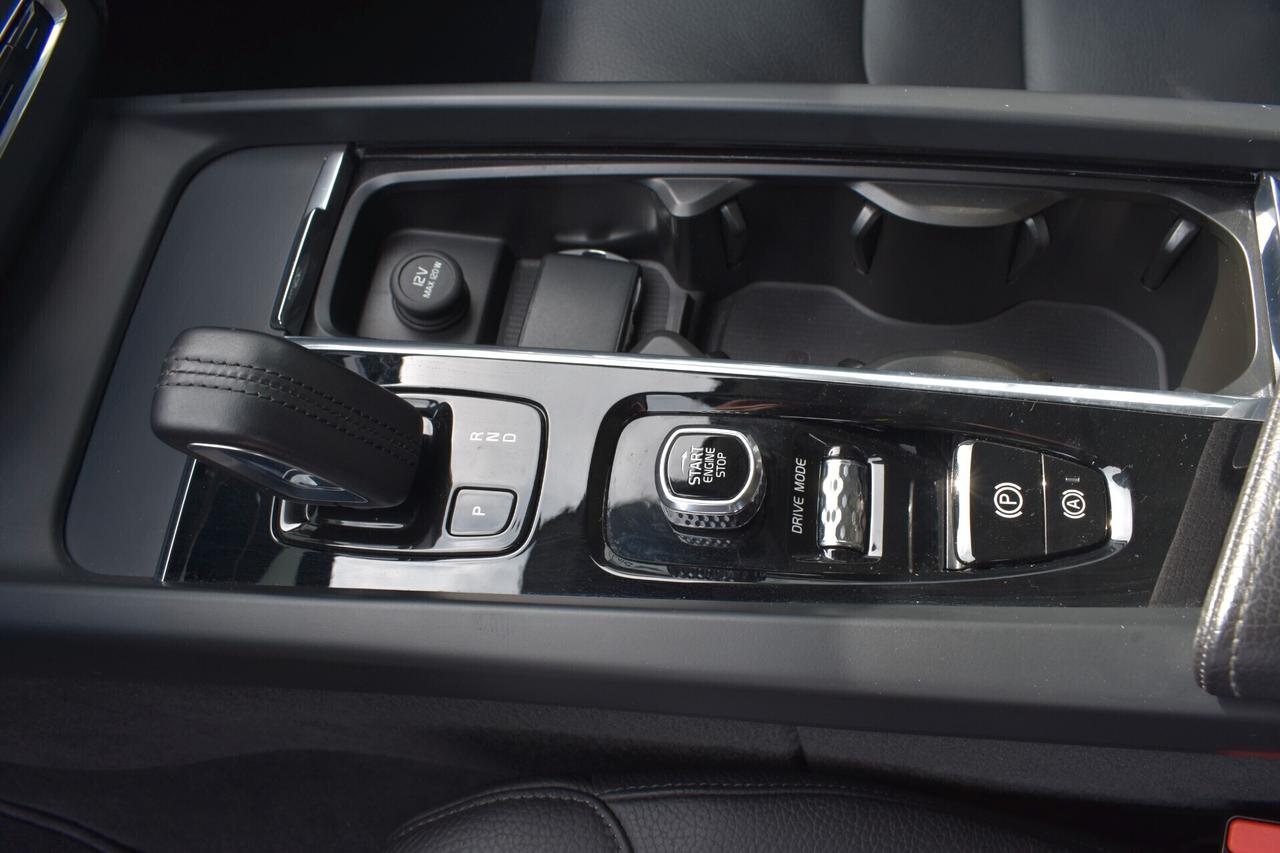 Volvo XC60 AWD Geartronic Bright Plus