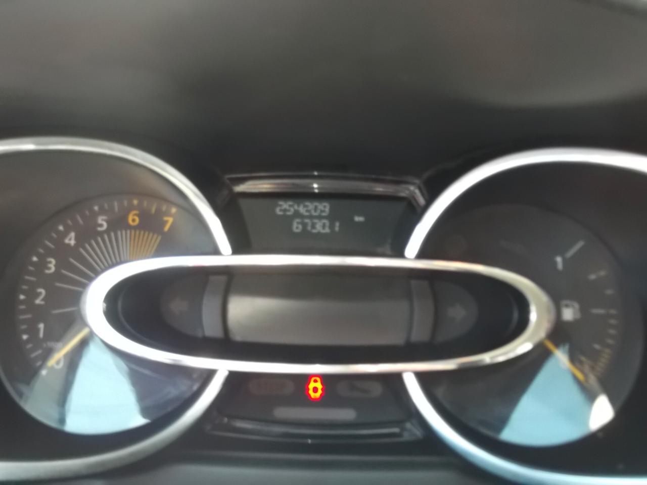 Renault Clio Sporter 0.9 TCe 12V 90CV Start&Stop Energy - 18 - Km. Rif. al motore attuale