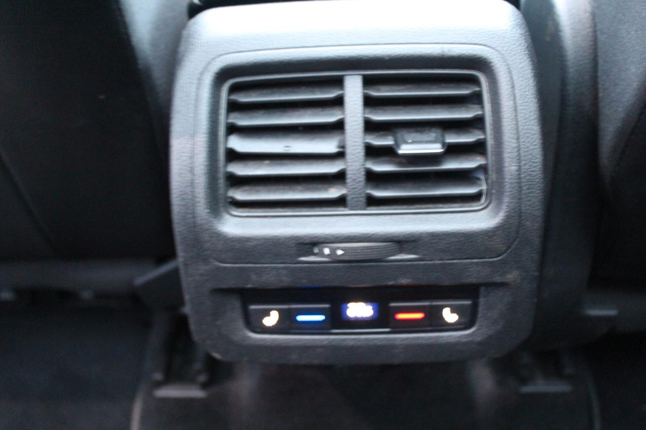 VW Touran 1.6 TDI 115 CV SCR DSG Highline 7 posti