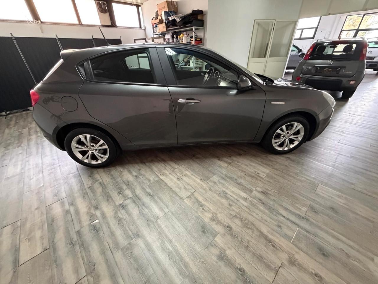 Alfa Romeo Giulietta 1.6 JTDm-2 120 CV Progression