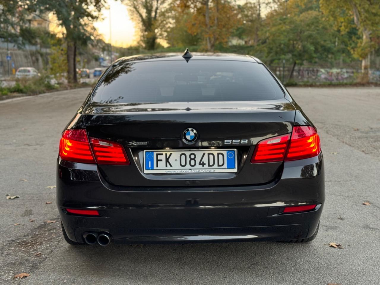 Bmw serie 5 F10 528i xDrive restayling 2015