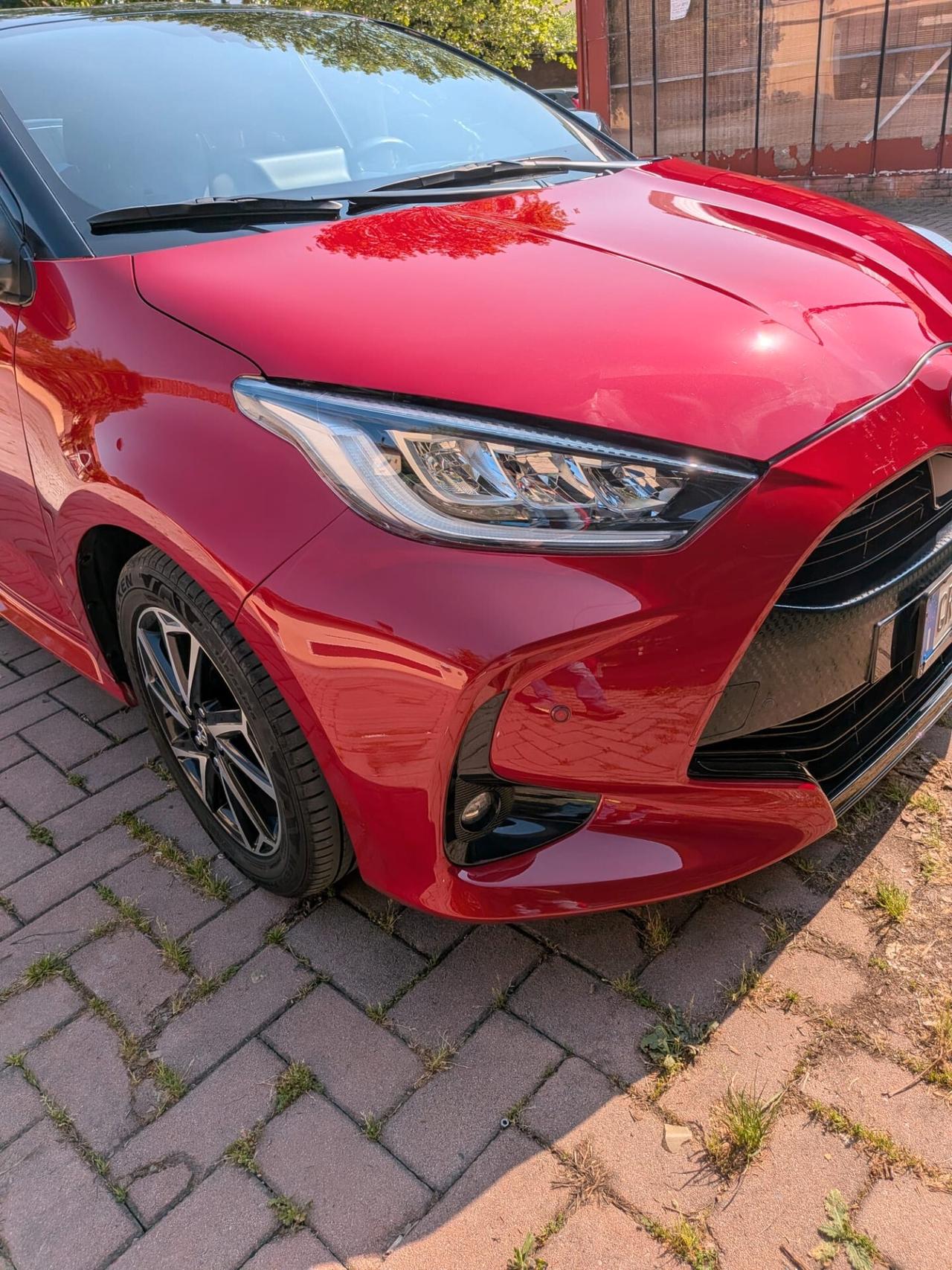 Toyota Yaris 1.5 Hybrid 5 porte Lounge