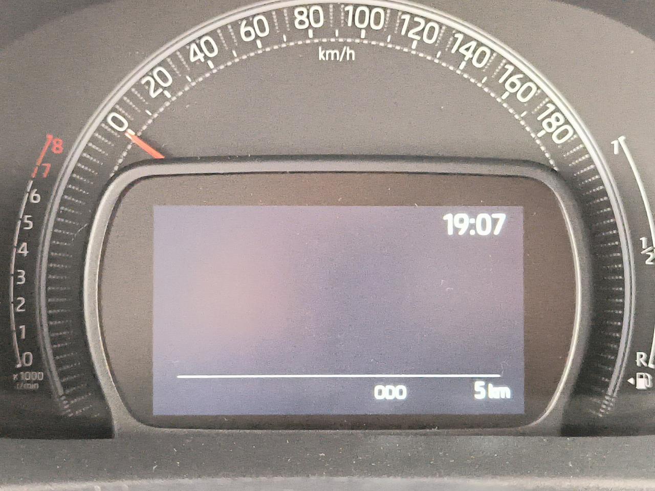 Toyota Aygo x 1.0 active 72cv s-cvt