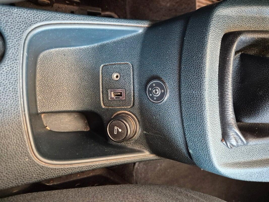 FORD Fiesta 6ª serie Fiesta 1.4 5 porte Bz.- G...