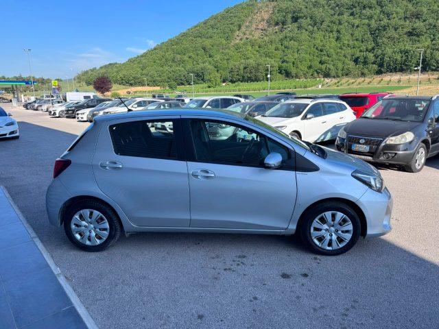 TOYOTA Yaris 1.0 5 porte Active OK NEOPATENTATI