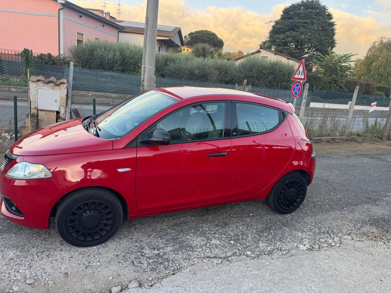 Lancia Ypsilon 1.2 69 CV 5 porte GPL Ecochic Gold NEOPATENTATI