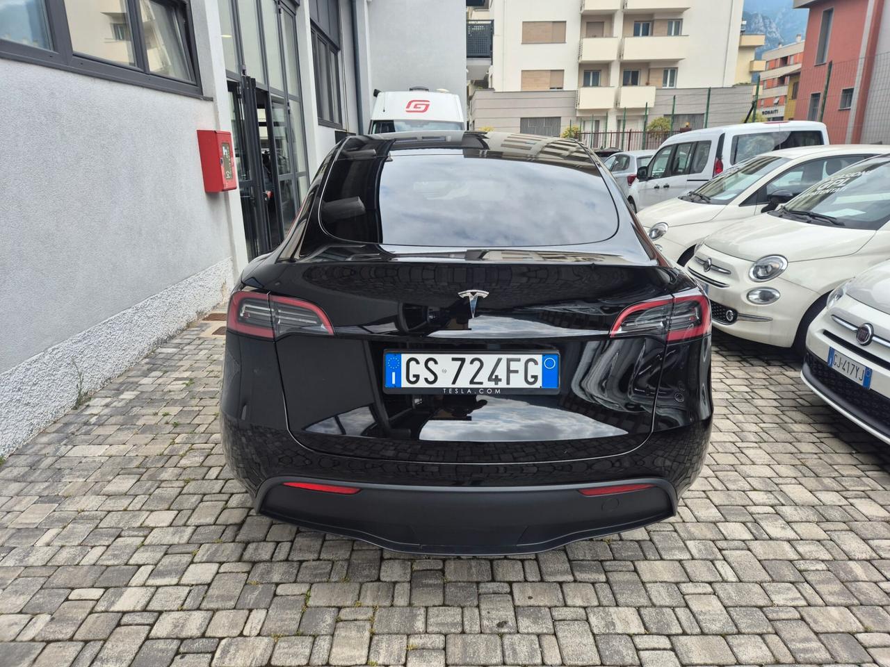 Tesla Model Y RWD