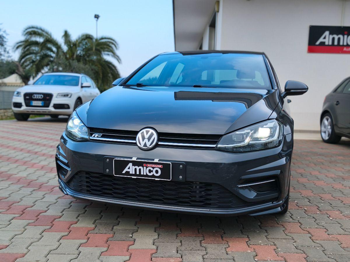 VOLKSWAGEN Golf 7.5 1.4 TSI 125 CV Executive R-Line