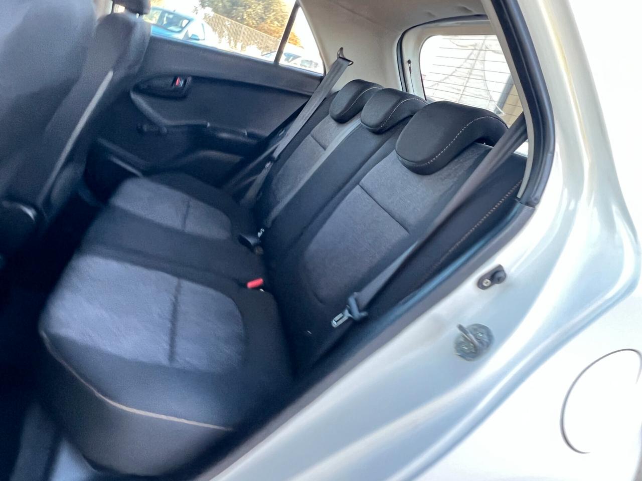 Kia Picanto 1.0 5 porte Style TAGLIANDATA