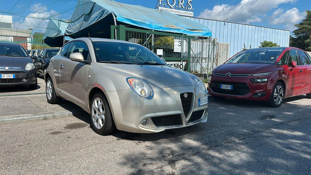 Alfa Romeo MiTo 1.6 JTDm-2 S&S Distinctive Premium Pack