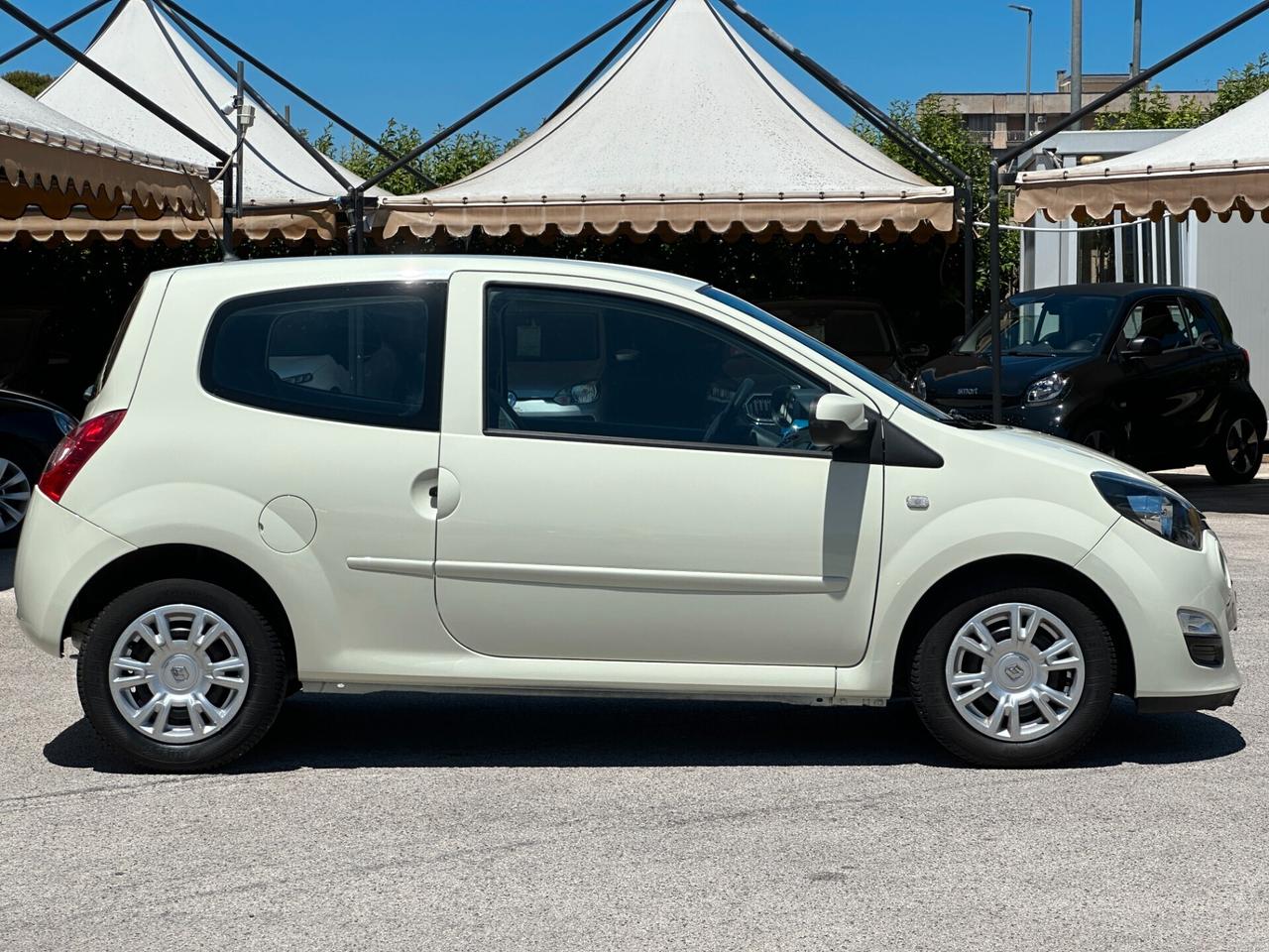 RENAULT Twingo 1.2 16V Live