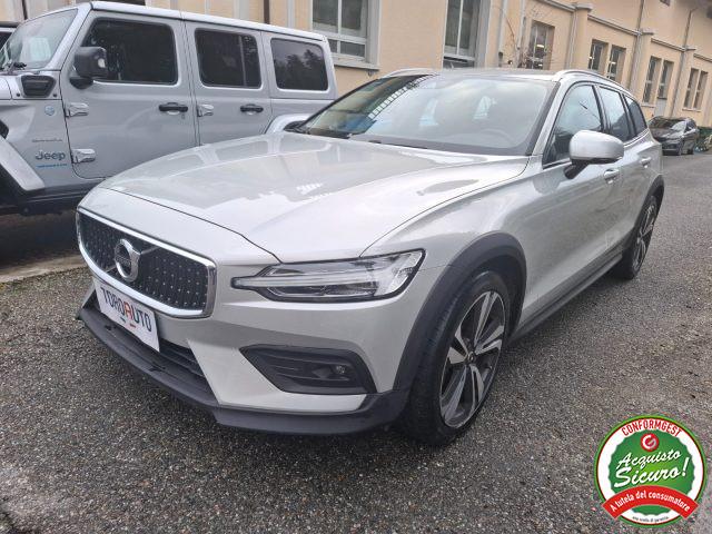 VOLVO V60 Cross Country B4 (d) AWD Geartronic Business Pro Line