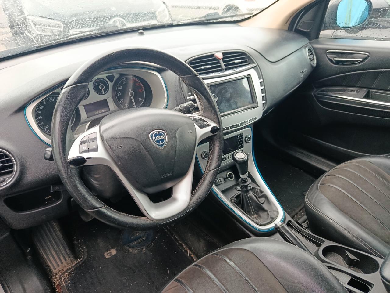 Lancia Delta 1.4 T-JET GPL