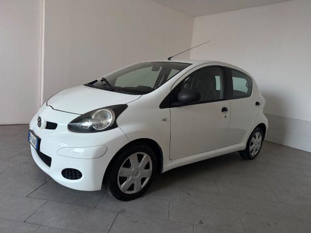 TOYOTA Aygo 1.0 12V VVT-i 5 porte Deep Ocean Connect