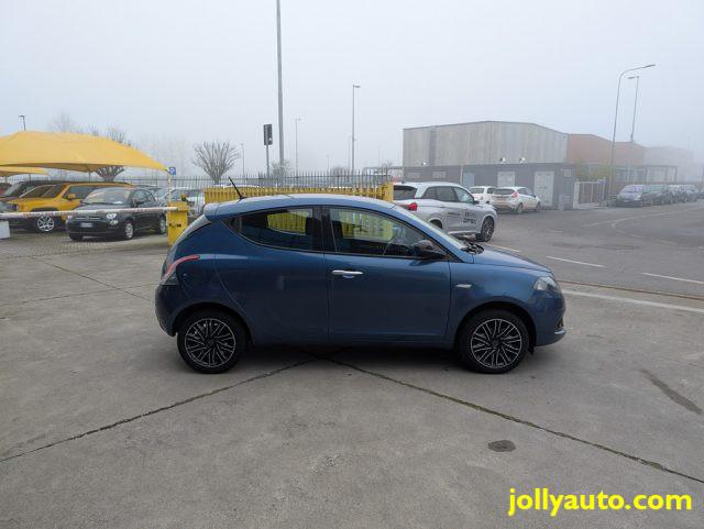 LANCIA Ypsilon 1.0 FireFly 5P S&S Hybrid Gold 5 posti - Ruotino