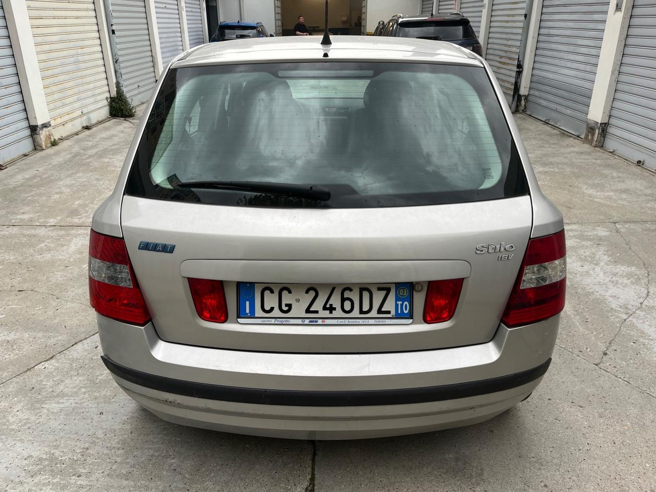 Fiat Stilo 1.6i 16V 5 porte Dynamic SOLO 40 000KM