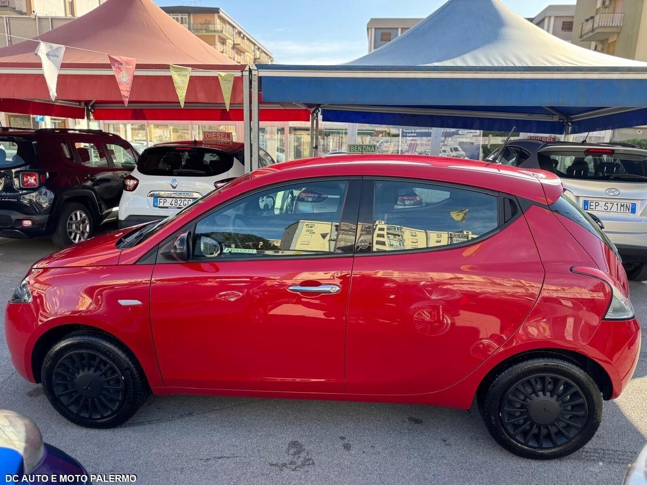 Lancia Ypsilon 1.0 Fire 69CV..Hybrid Ecochic.2022