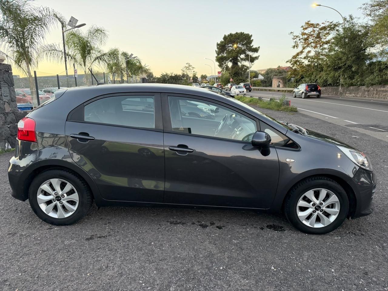 Kia Rio 1.1 CRDi 5p. Cool