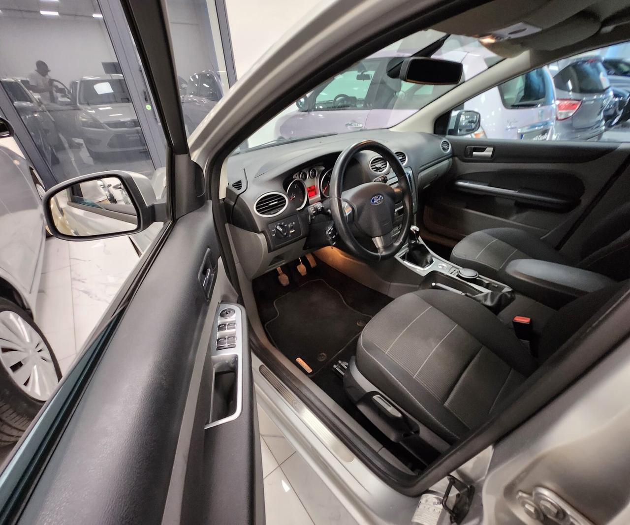 Ford Focus 1.6 TDCi (110CV) 5p. Tit. DPF