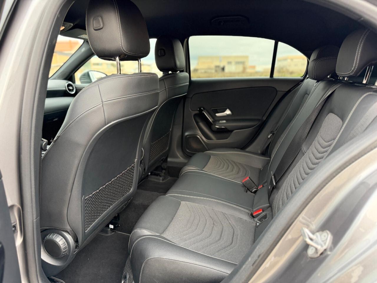 Mercedes-benz A 180 d Automatic 116cv auto 32.000km