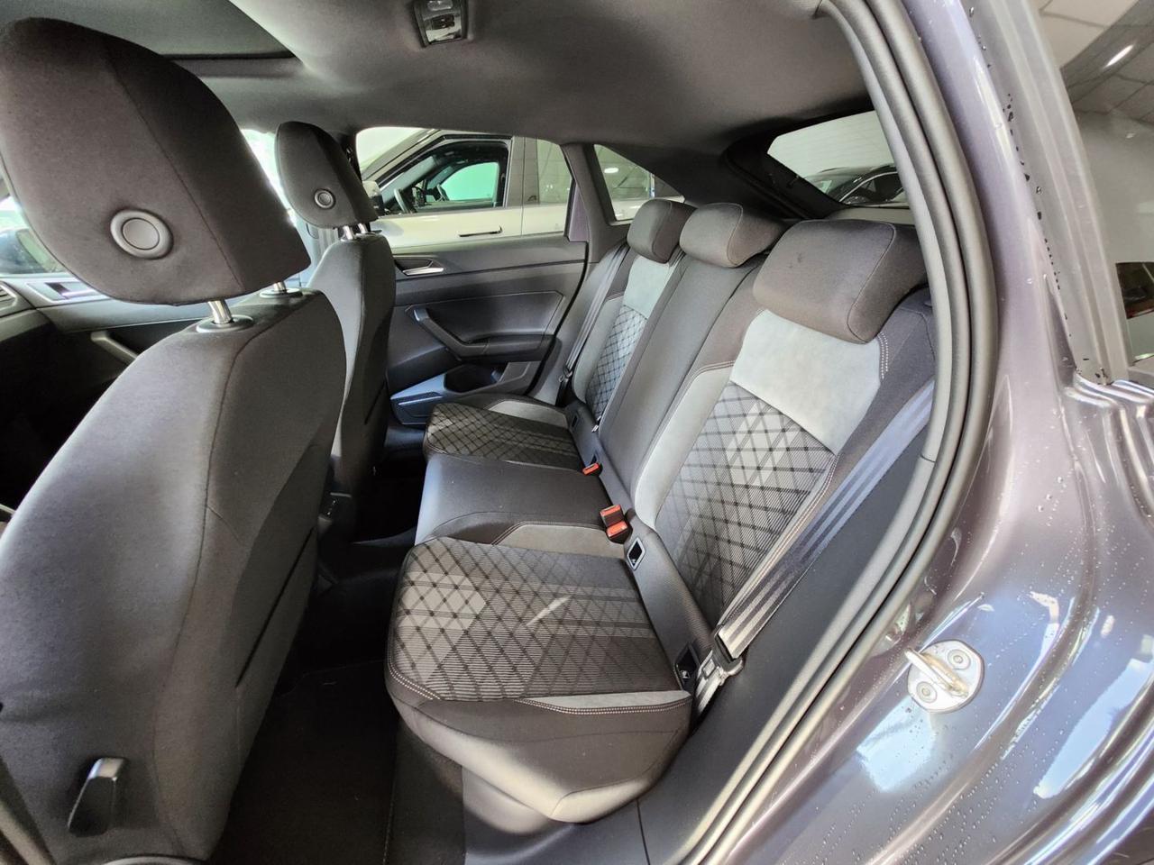 Volkswagen Taigo R-Line Tetto C.17" Camera Navi RLine R Line