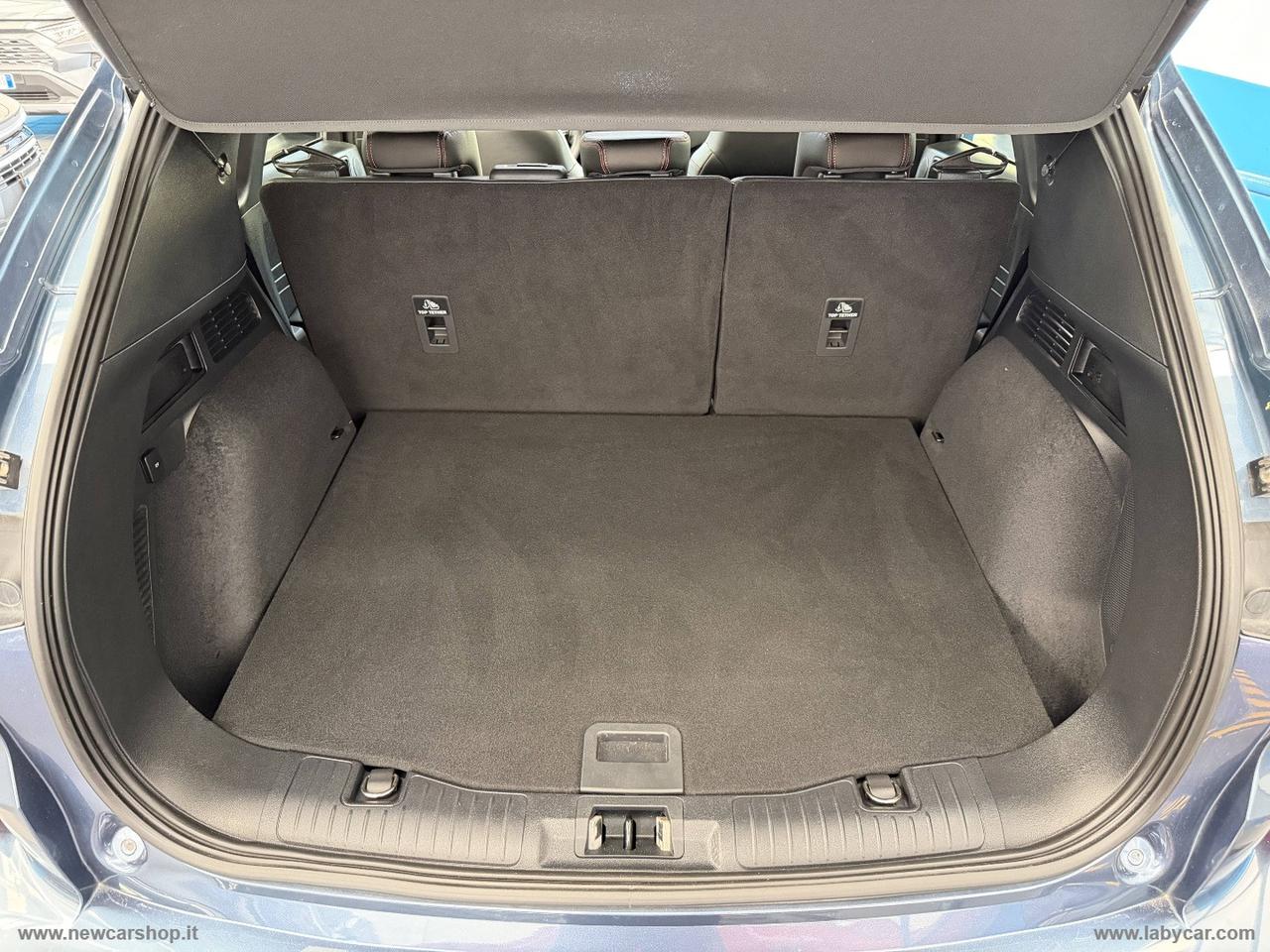 FORD Kuga 2.5 Full Hybrid 190 CVT 2WD ST-Line