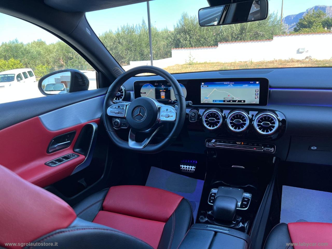 MERCEDES-BENZ A 180 d Automatic Premium