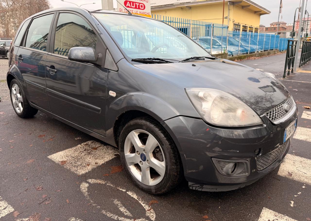 Ford Fiesta 1.2 Benz 5p. Ghia 2007
