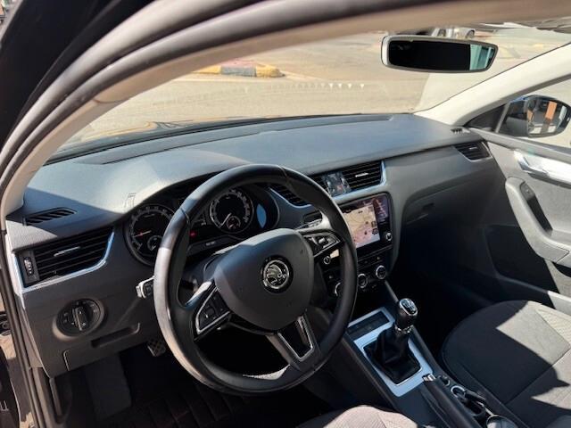 Skoda Octavia 1.6 TDI CR 115 CV Wagon Executive