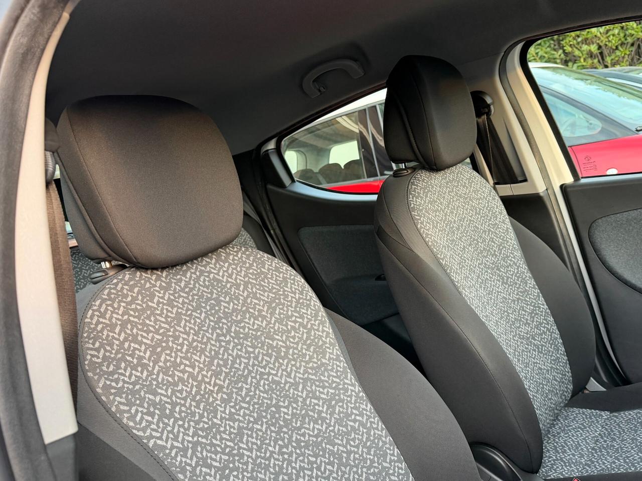 Lancia Ypsilon 1.2 69 cv. ELEFANTINO BLU