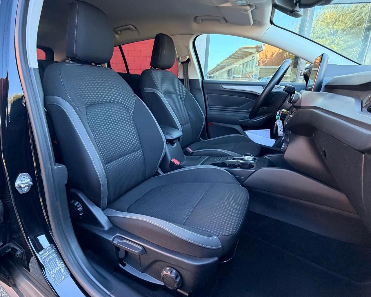 FORD FOCUS 1.5 ECOBLUE BUSINESS SW 120CV - FULL LED, CAR PLAY, NEOPATENTATI