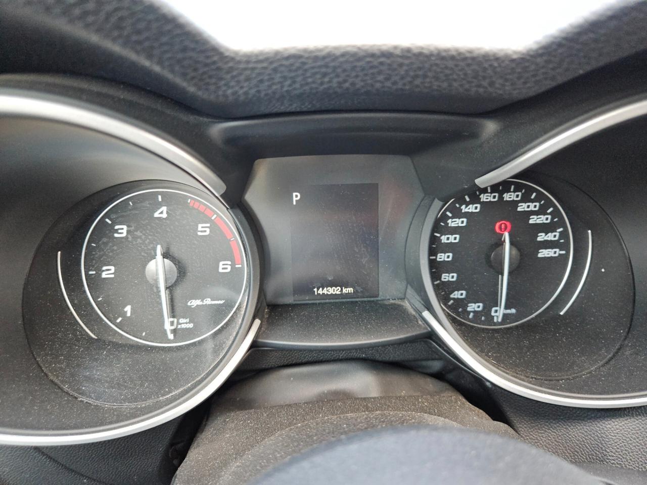 Alfa Romeo Stelvio 2.2 Turbodiesel 210 CV AT8 Q4 Executive