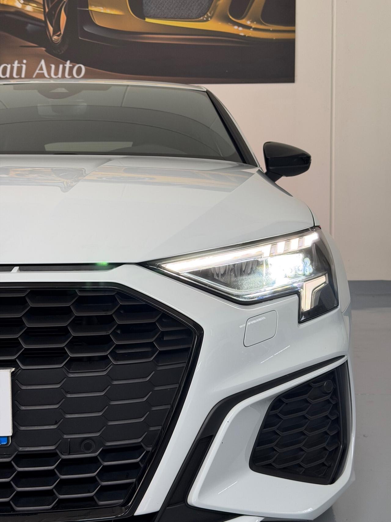 Audi A3 SPB 35 TFSI S tronic line edition Identity Black