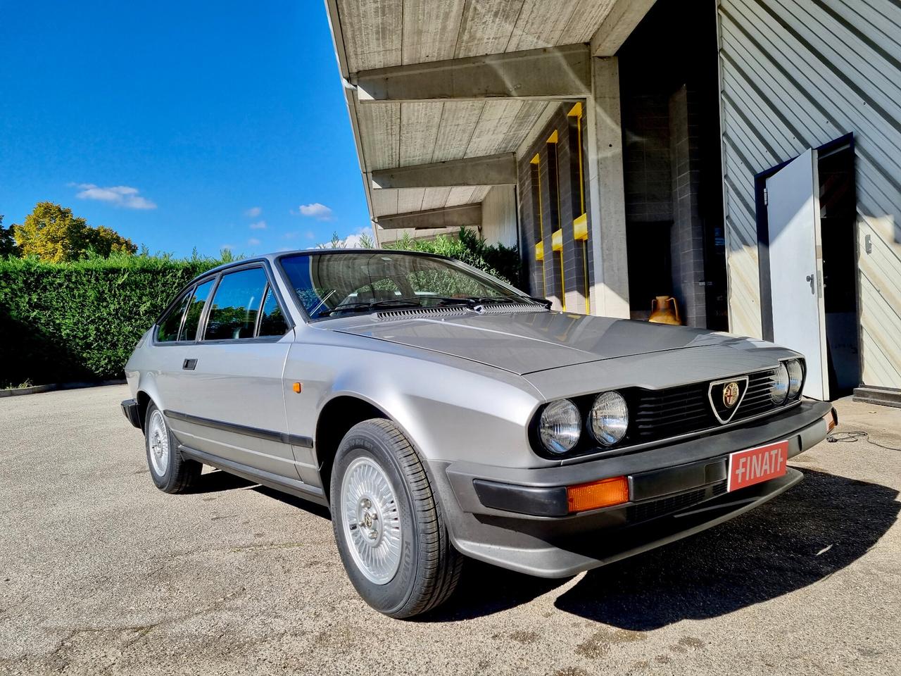Alfa Romeo Alfetta GTV 2.0