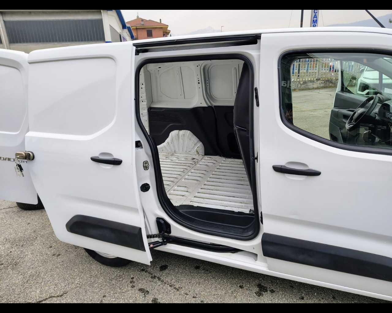 TOYOTA Proace City 1.5D L1 S Ground