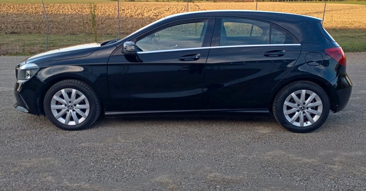 Mercedes-benz A 160 d Automatic Premium