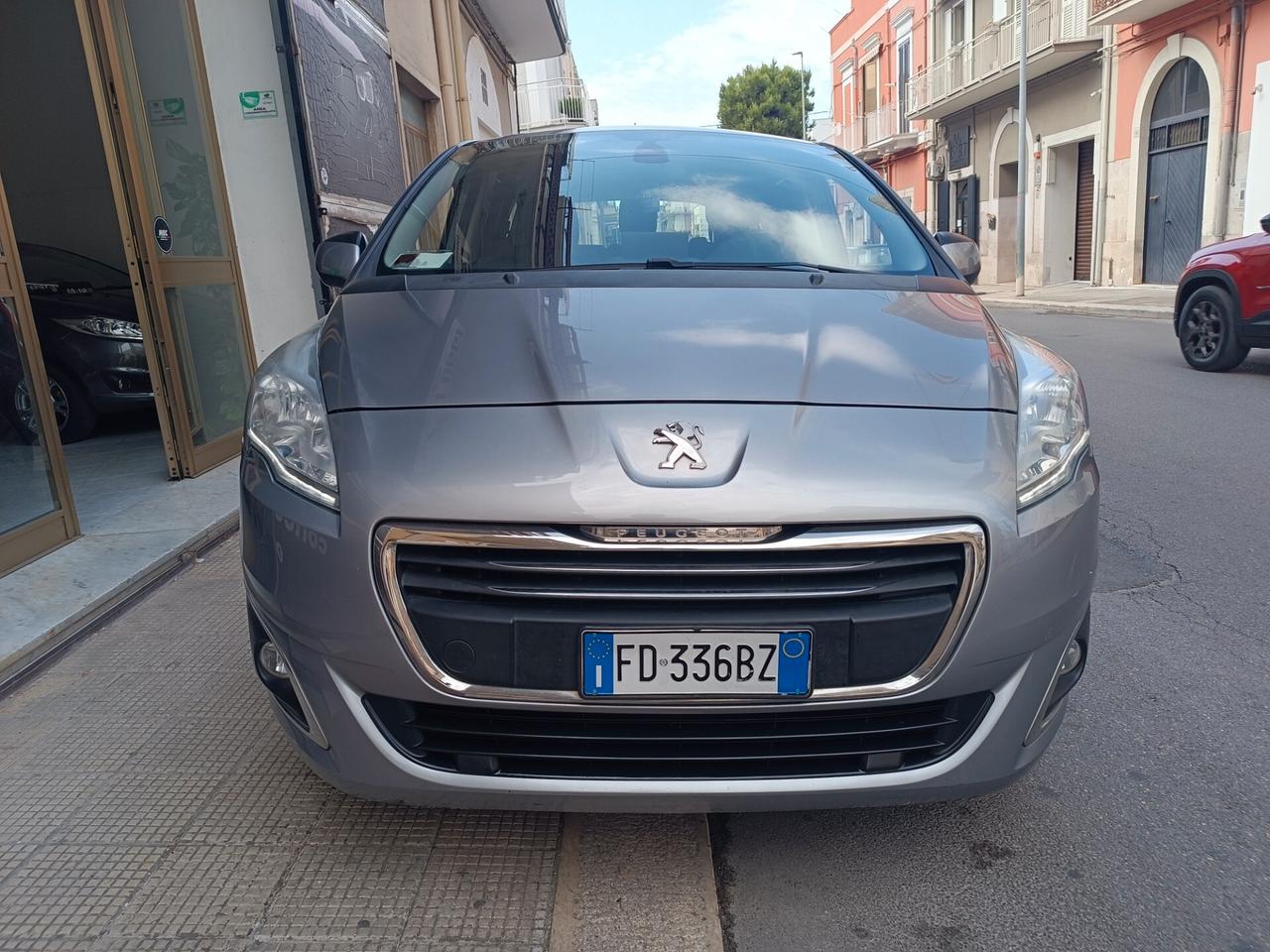 Peugeot 5008 BlueHDi 120 CV 88 KW 7 POSTI