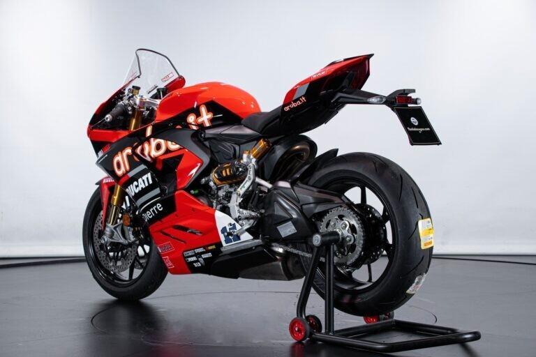 2023 DUCATI PANIGALE V2 BULEGA 2023 WORLD CHAMPION REPLICA - RDS01547