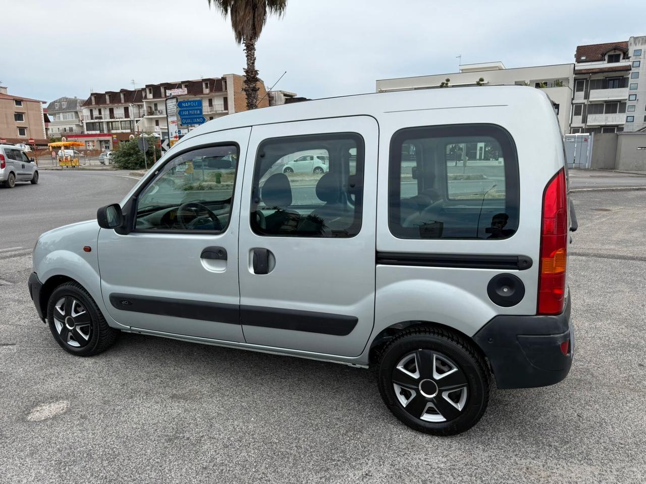 RENAULT KANGOO 1.5DCI 84CV AUTOVETTURA 5POSTI
