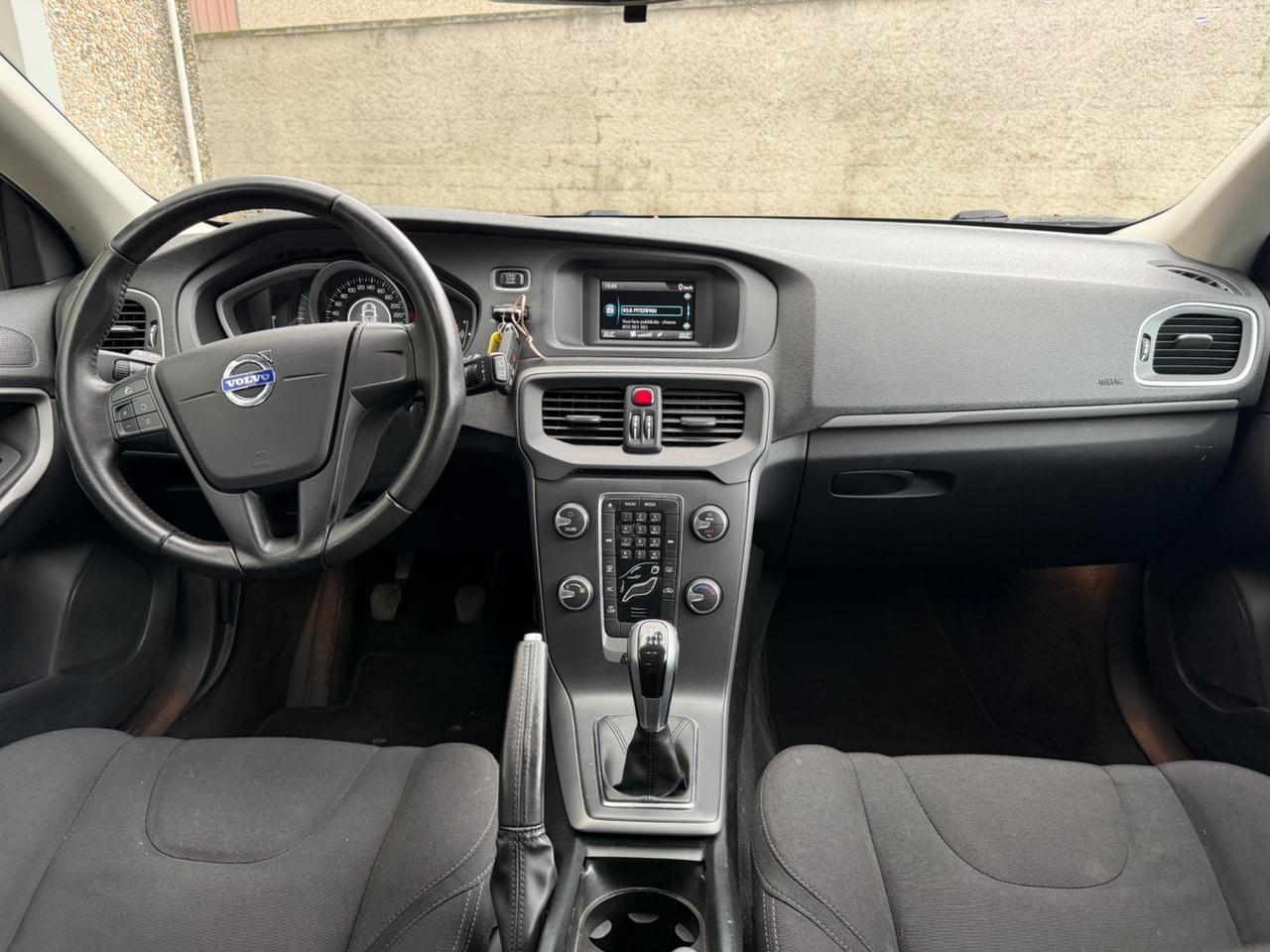 Volvo V40 D3 2.0 Diesel 88KW 6marce euro6b