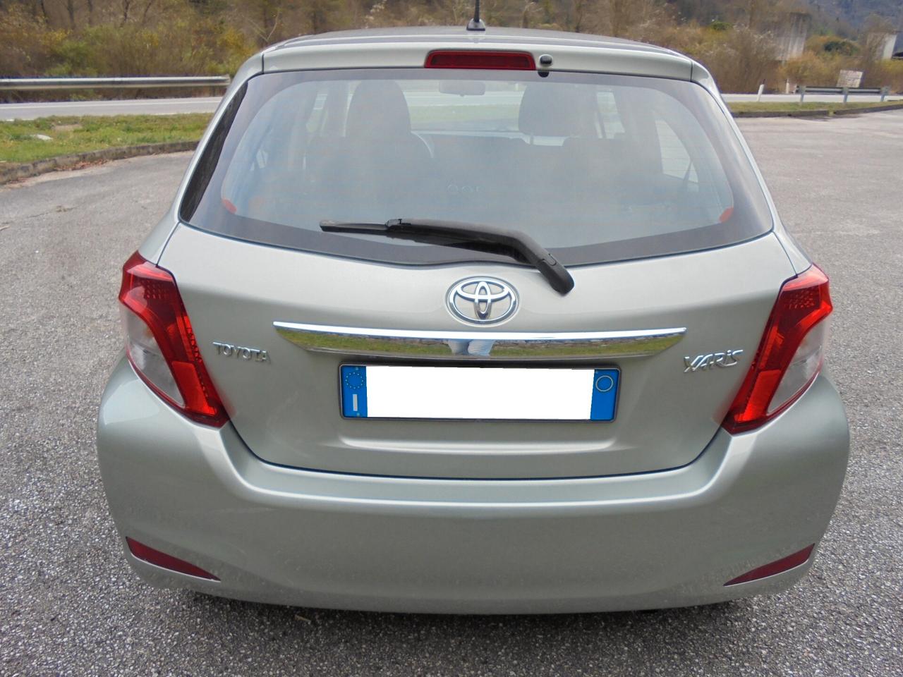 TOYOTA YARIS 1.0 VVT-i ACTIVE – UNIPROPRIETARIO-