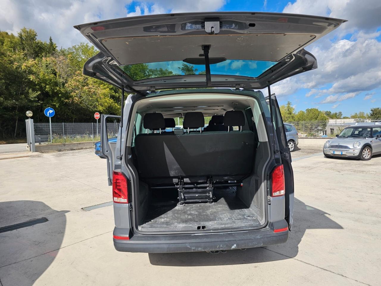 Volkswagen Caravelle 2.0 TDI 110CV PC Trendline